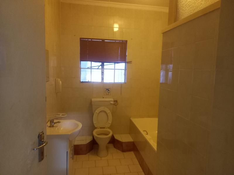 To Let commercial Property for Rent in Newton Park Eastern Cape